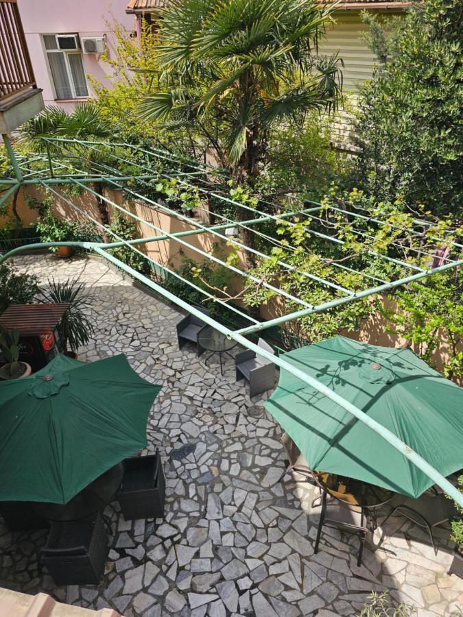 Danisimo Hotel Tiflis Exterior foto