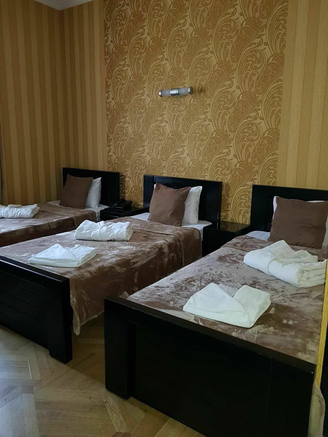 Danisimo Hotel Tiflis Exterior foto